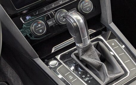 Volkswagen Passat B8 рестайлинг, 2017 год, 1 999 000 рублей, 23 фотография