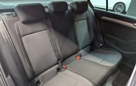 Volkswagen Passat B8 рестайлинг, 2017 год, 1 999 000 рублей, 29 фотография