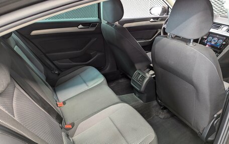 Volkswagen Passat B8 рестайлинг, 2017 год, 1 999 000 рублей, 28 фотография