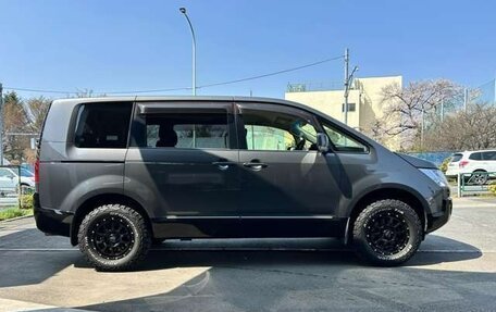 Mitsubishi Delica D:5 I, 2018 год, 1 900 000 рублей, 6 фотография