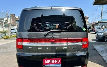 Mitsubishi Delica D:5 I, 2018 год, 1 900 000 рублей, 4 фотография