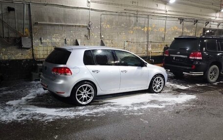 Volkswagen Golf VI, 2008 год, 800 000 рублей, 3 фотография