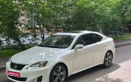 Lexus IS II рестайлинг 2, 2012 год, 2 190 000 рублей, 1 фотография