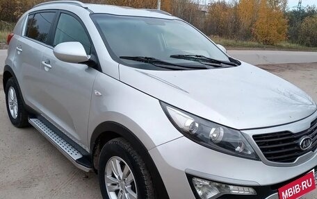 KIA Sportage III, 2011 год, 930 000 рублей, 2 фотография