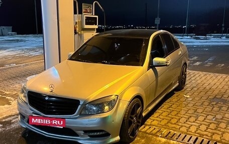 Mercedes-Benz C-Класс, 2010 год, 850 000 рублей, 2 фотография