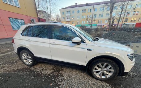 Volkswagen Tiguan II, 2018 год, 2 950 000 рублей, 2 фотография
