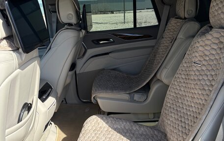 Cadillac Escalade V, 2021 год, 12 500 000 рублей, 14 фотография