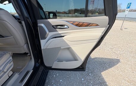 Cadillac Escalade V, 2021 год, 12 500 000 рублей, 18 фотография