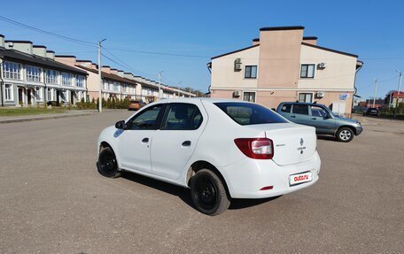 Renault Logan II, 2017 год, 650 000 рублей, 5 фотография
