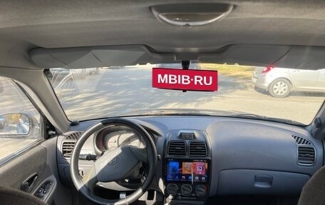 Hyundai Accent II, 2006 год, 350 000 рублей, 2 фотография