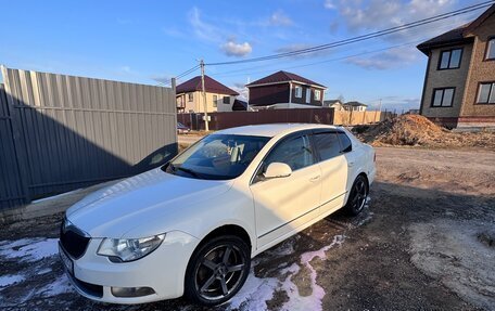Skoda Superb III рестайлинг, 2013 год, 790 000 рублей, 3 фотография