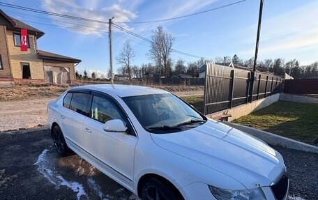 Skoda Superb III рестайлинг, 2013 год, 790 000 рублей, 2 фотография