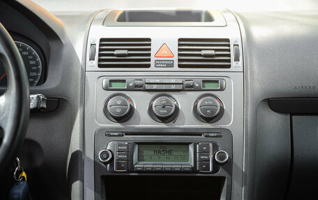 Volkswagen Touran III, 2008 год, 599 000 рублей, 18 фотография