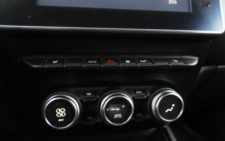 Renault Duster, 2022 год, 1 799 000 рублей, 14 фотография