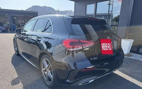 Mercedes-Benz A-Класс, 2022 год, 1 600 000 рублей, 4 фотография