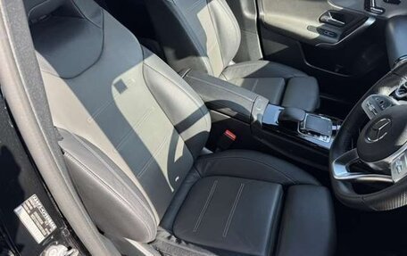 Mercedes-Benz A-Класс, 2022 год, 1 600 000 рублей, 9 фотография