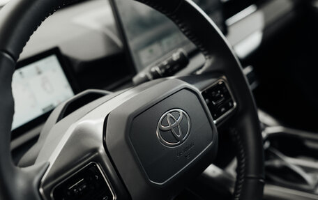 Toyota RAV4, 2026 год, 4 760 000 рублей, 15 фотография