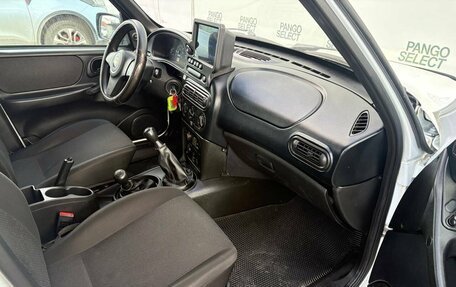 Chevrolet Niva I рестайлинг, 2019 год, 750 000 рублей, 14 фотография