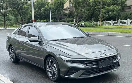 Hyundai Elantra, 2023 год, 1 850 000 рублей, 3 фотография