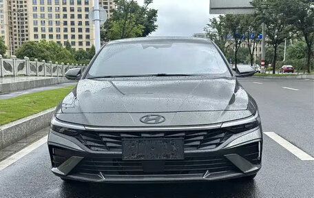 Hyundai Elantra, 2023 год, 1 850 000 рублей, 2 фотография