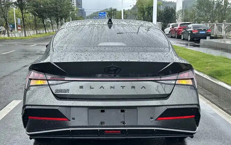 Hyundai Elantra, 2023 год, 1 850 000 рублей, 7 фотография