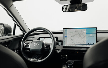 Toyota RAV4, 2026 год, 4 760 000 рублей, 21 фотография