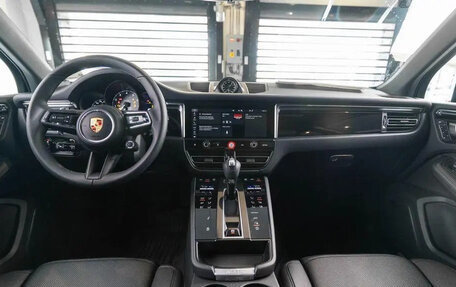 Porsche Macan I рестайлинг, 2026 год, 12 100 000 рублей, 11 фотография