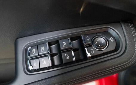 Porsche Macan I рестайлинг, 2026 год, 12 100 000 рублей, 29 фотография