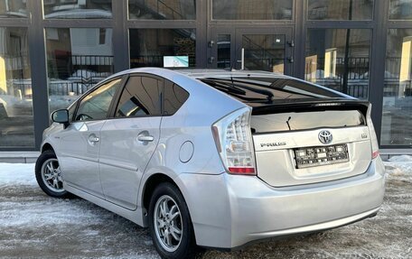 Toyota Prius, 2010 год, 930 000 рублей, 4 фотография