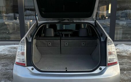 Toyota Prius, 2010 год, 930 000 рублей, 12 фотография