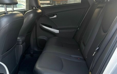 Toyota Prius, 2010 год, 930 000 рублей, 11 фотография