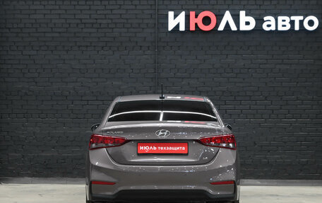 Hyundai Solaris II рестайлинг, 2017 год, 1 100 000 рублей, 5 фотография