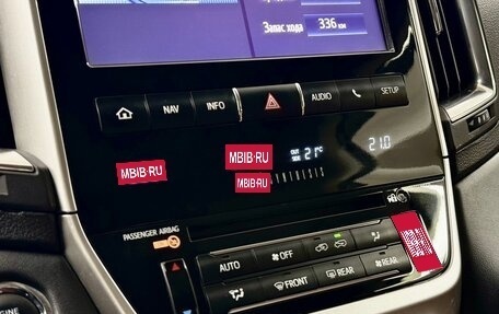 Toyota Land Cruiser 200, 2016 год, 4 987 000 рублей, 15 фотография