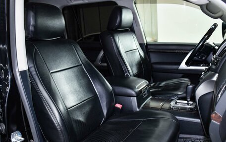 Toyota Land Cruiser 200, 2013 год, 4 799 000 рублей, 7 фотография