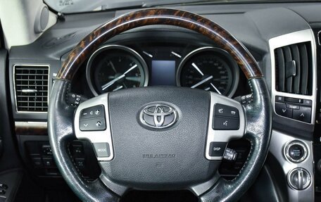 Toyota Land Cruiser 200, 2013 год, 4 799 000 рублей, 12 фотография