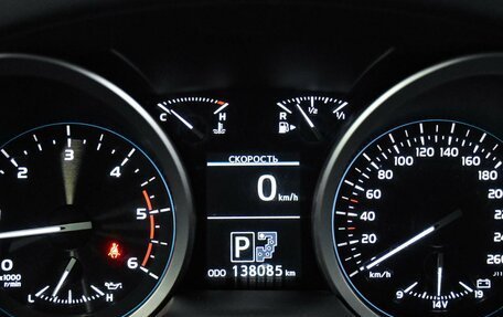 Toyota Land Cruiser 200, 2013 год, 4 799 000 рублей, 13 фотография