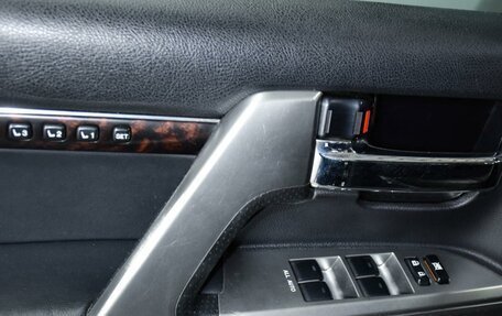 Toyota Land Cruiser 200, 2013 год, 4 799 000 рублей, 29 фотография