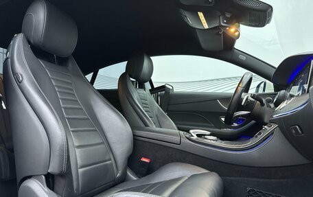 Mercedes-Benz E-Класс, 2019 год, 4 400 000 рублей, 16 фотография