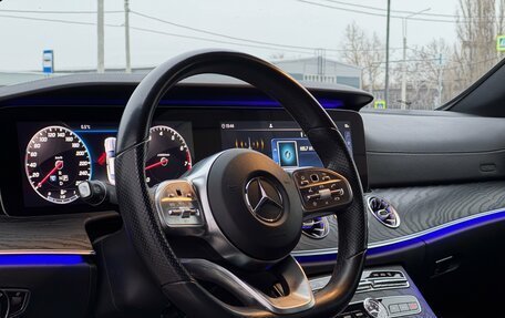 Mercedes-Benz E-Класс, 2019 год, 4 400 000 рублей, 10 фотография