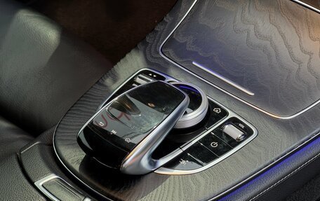 Mercedes-Benz E-Класс, 2019 год, 4 400 000 рублей, 20 фотография