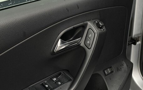 Volkswagen Polo VI (EU Market), 2011 год, 699 000 рублей, 16 фотография