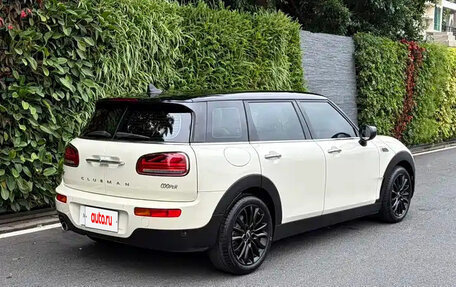 MINI Clubman, 2023 год, 2 650 000 рублей, 4 фотография