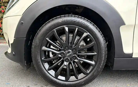 MINI Clubman, 2023 год, 2 650 000 рублей, 7 фотография