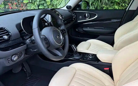 MINI Clubman, 2023 год, 2 650 000 рублей, 8 фотография