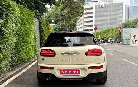 MINI Clubman, 2023 год, 2 650 000 рублей, 5 фотография