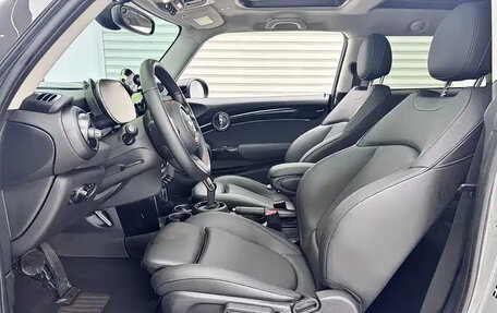 MINI Hatch, 2023 год, 2 750 000 рублей, 11 фотография