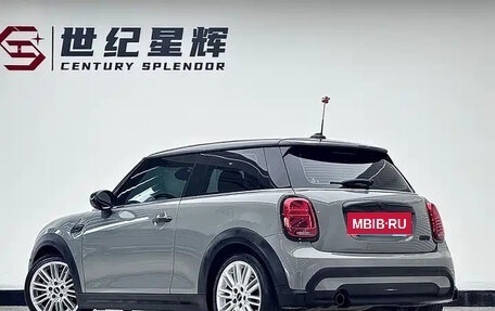 MINI Hatch, 2023 год, 2 750 000 рублей, 8 фотография