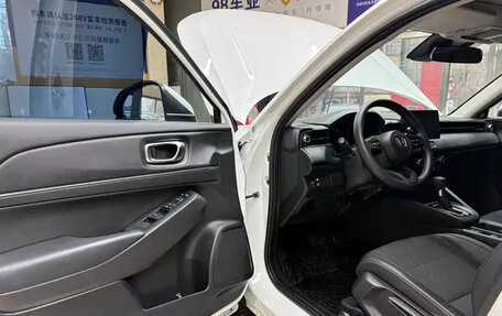 Honda Vezel, 2023 год, 2 190 000 рублей, 10 фотография