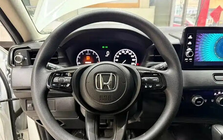 Honda Vezel, 2023 год, 2 190 000 рублей, 13 фотография