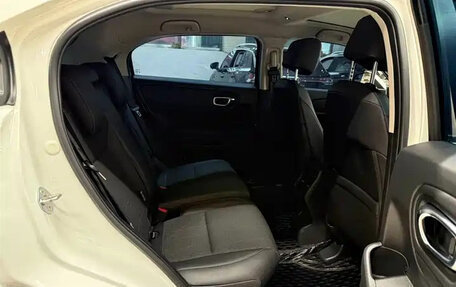 Honda Vezel, 2023 год, 2 190 000 рублей, 21 фотография